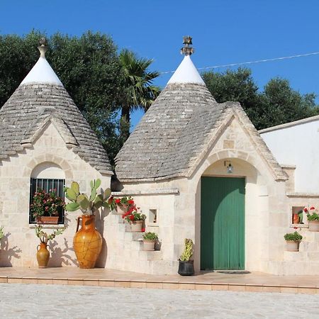 Bed and Breakfast Trullo Al Monte Челье-Мессапика Экстерьер фото