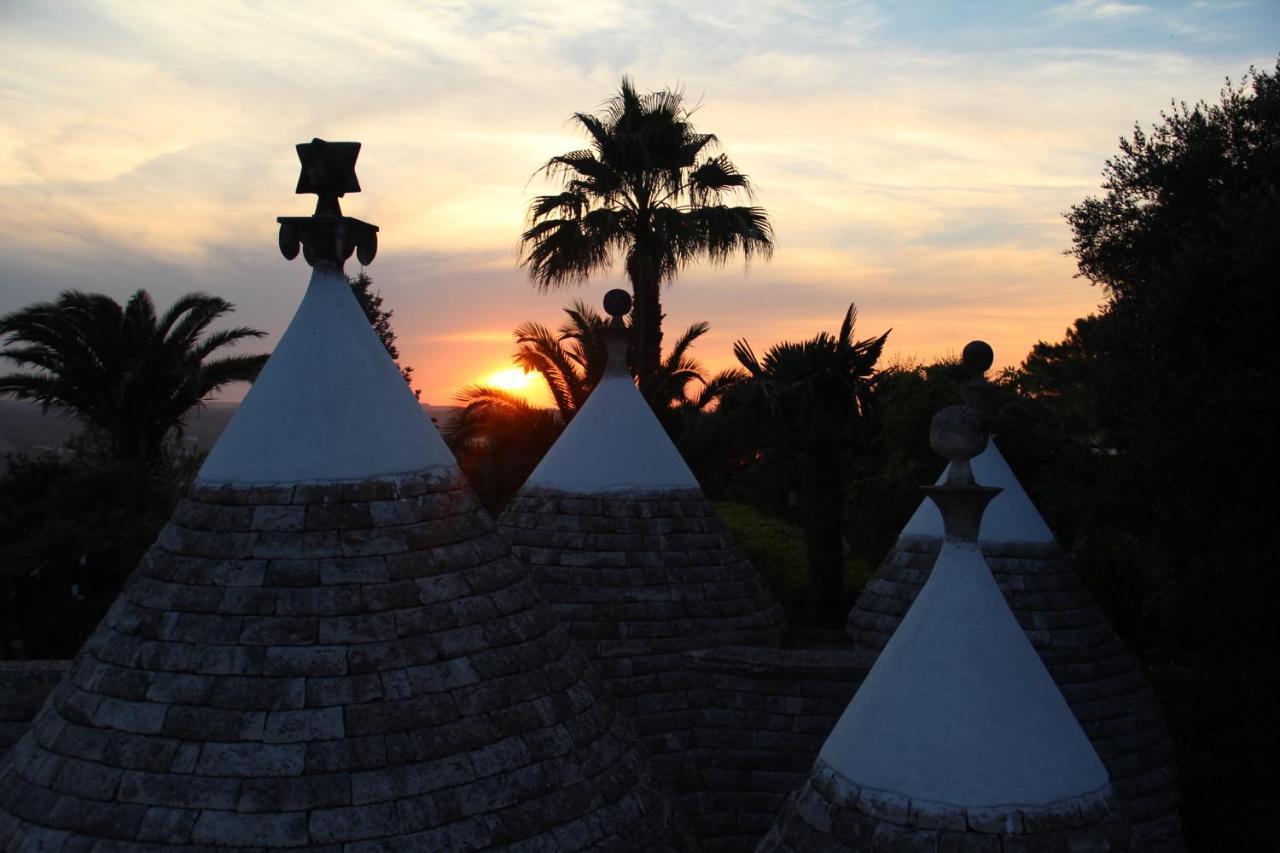 Bed and Breakfast Trullo Al Monte Челье-Мессапика Экстерьер фото